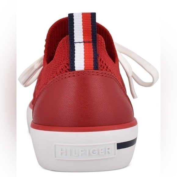 Women's Gessie Stretch Knit Sneakers runs big - Picture 4 of 5